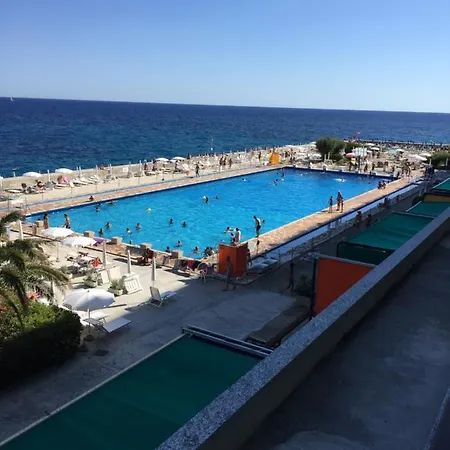Marina Di Caponero Apartment