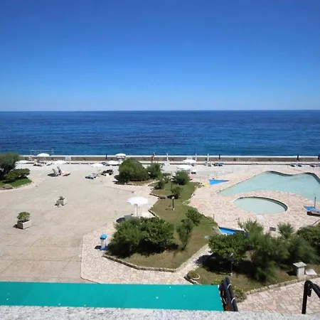 Marina Di Caponero Apartment Ospedaletti