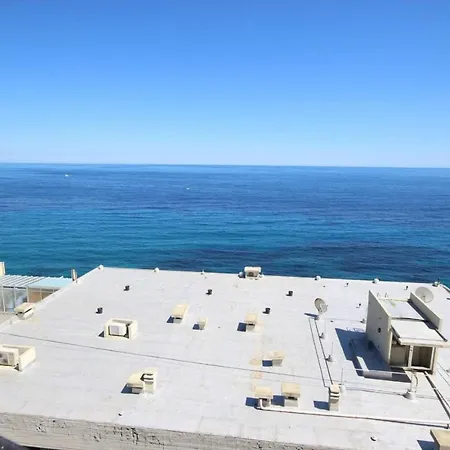Marina Di Caponero